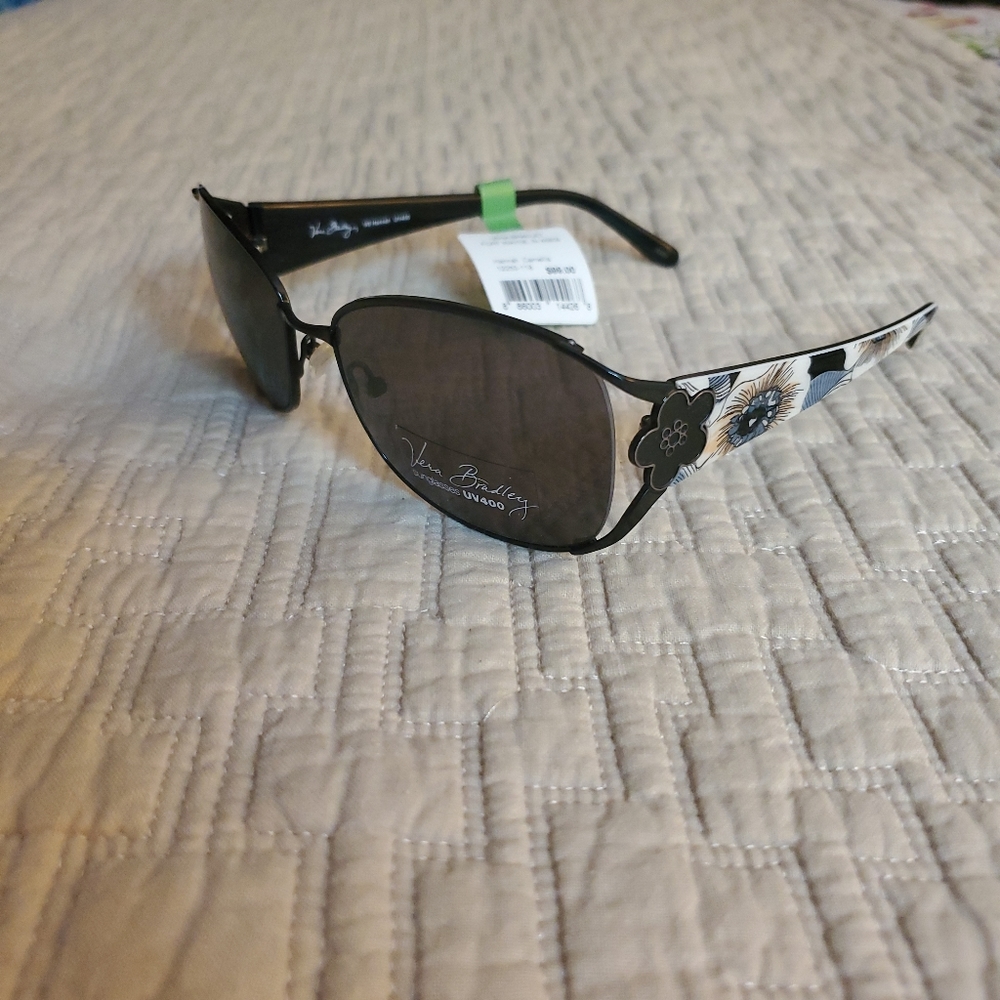 NWT Vera Bradley Hannah Camellia sunglasses